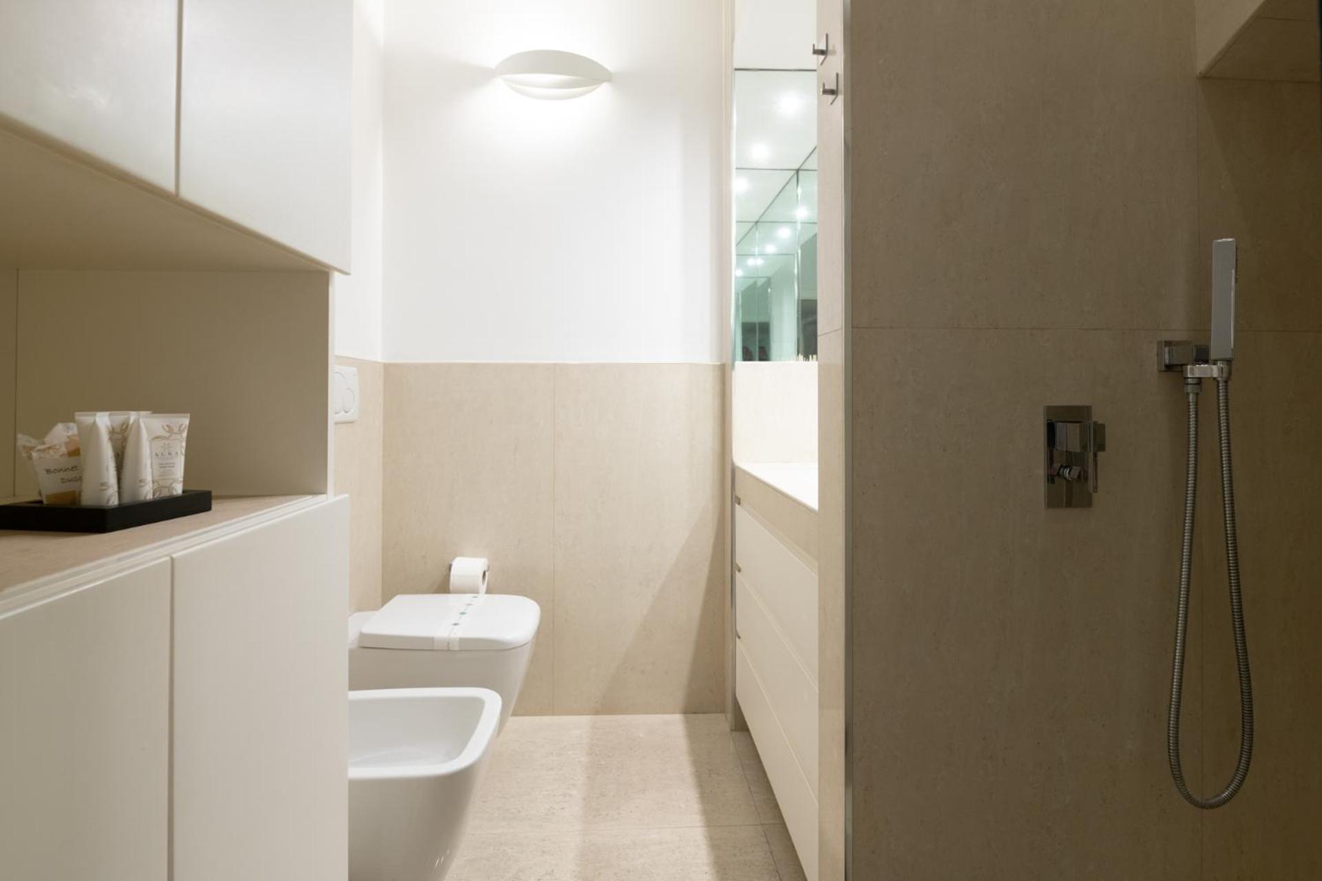 Riccardo Luxury Apartment Bari Exterior photo